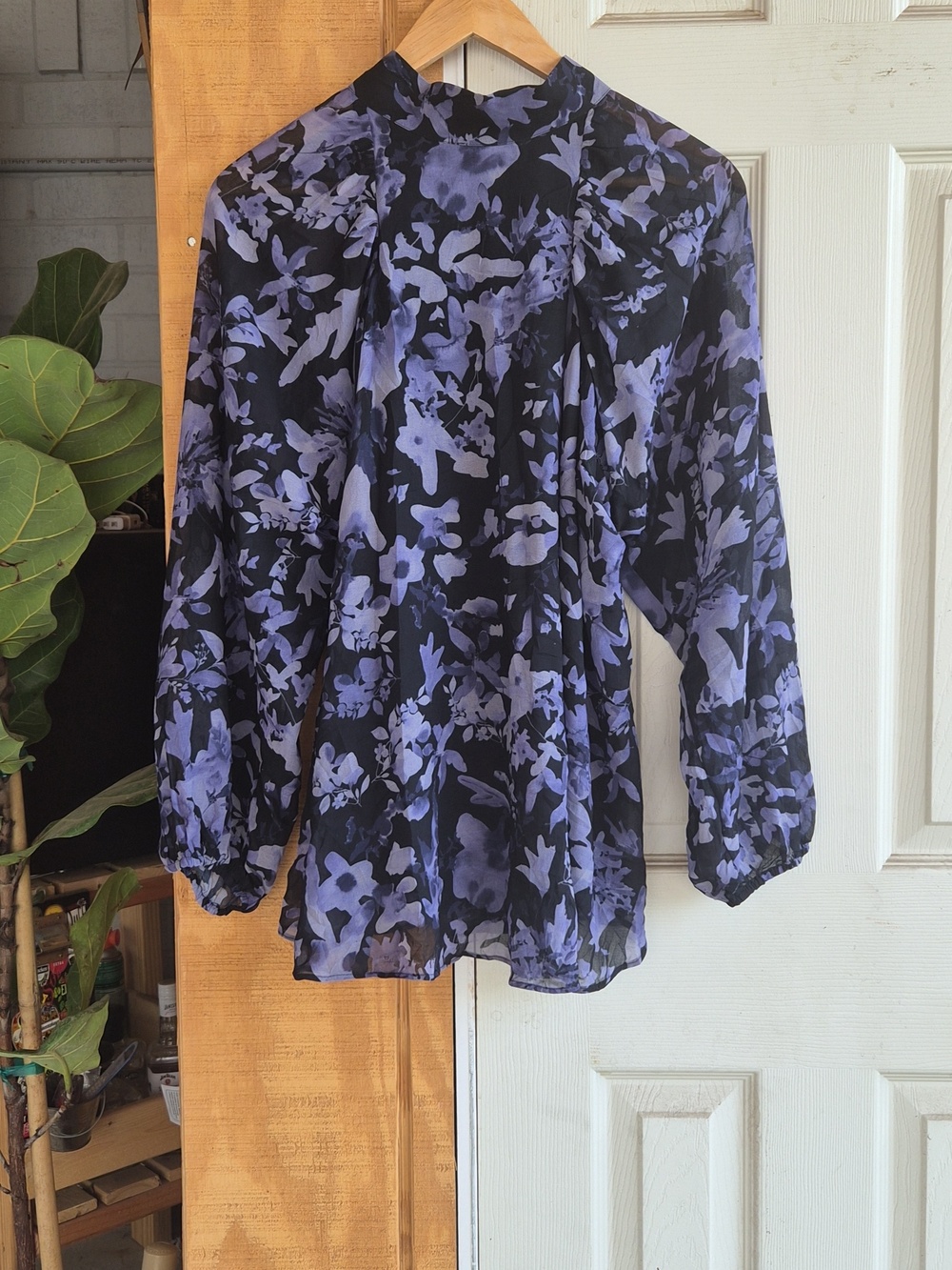 Eshakti Open Back Shiffon Top